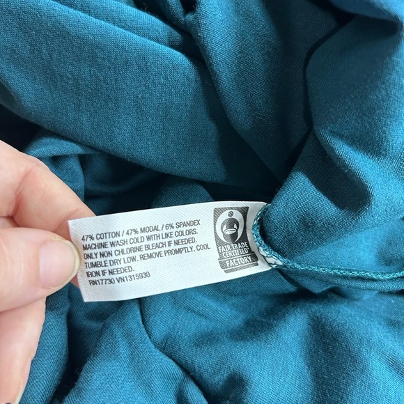 Teal Long Sleeve Dress - Picture 4 of 5